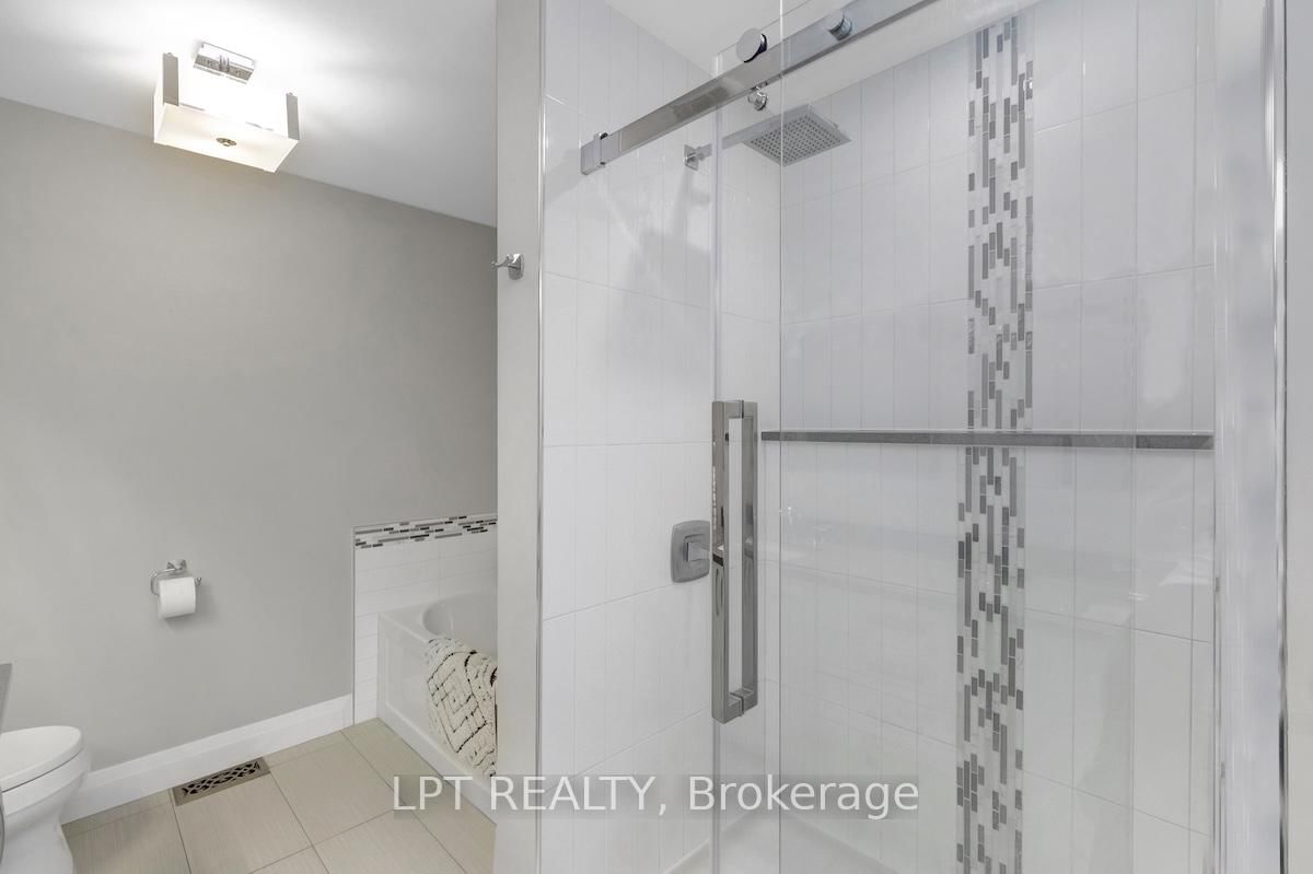 319 Glynn Avenue • Ottawa, ON photo 23