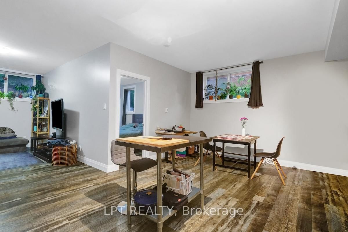 319 Glynn Avenue • Ottawa, ON photo 37