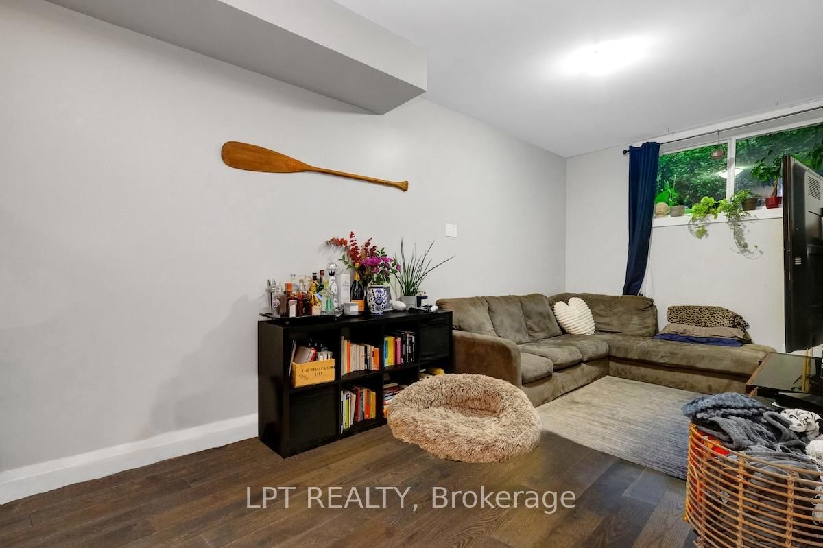 319 Glynn Avenue • Ottawa, ON photo 38