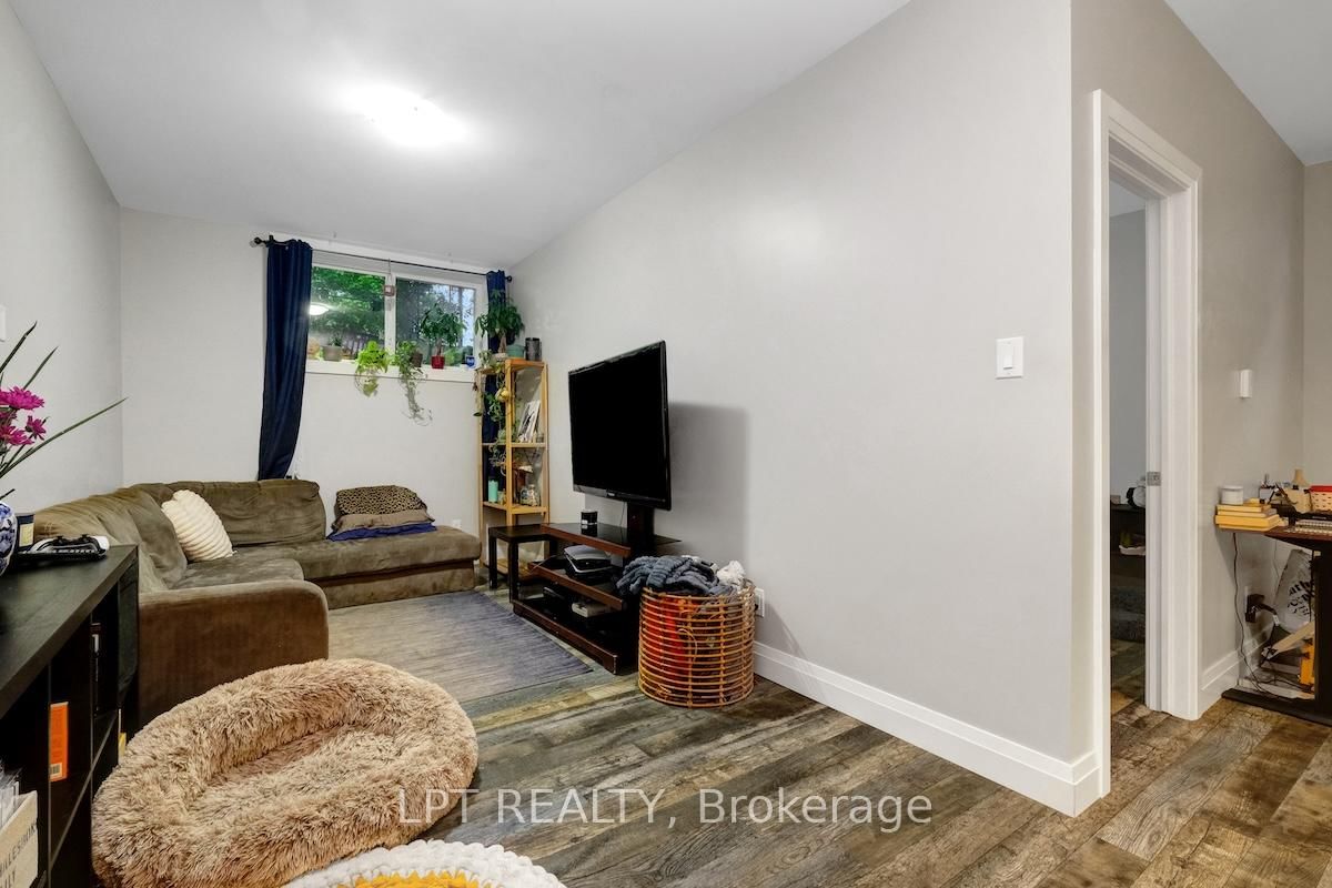 319 Glynn Avenue • Ottawa, ON photo 39
