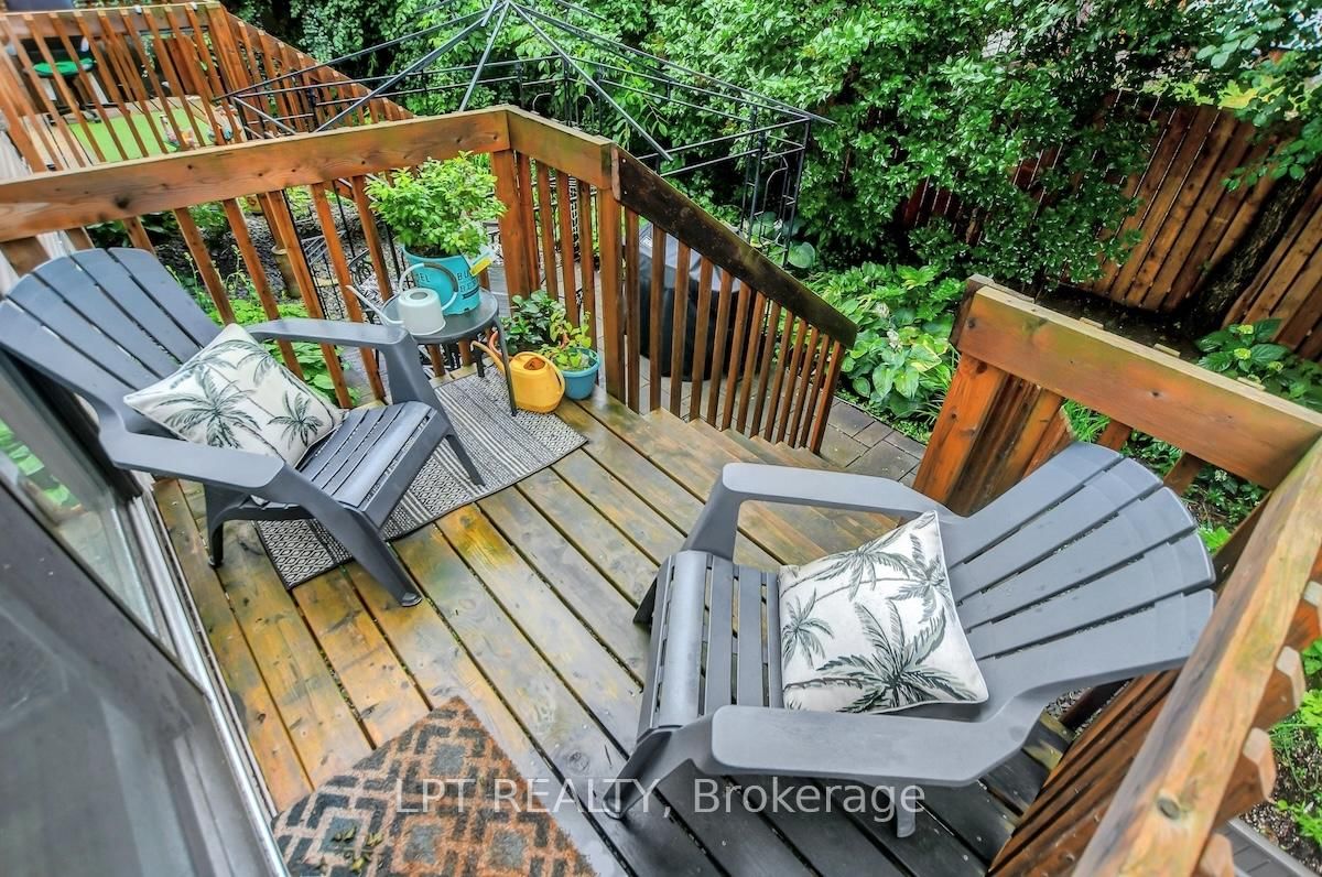 319 Glynn Avenue • Ottawa, ON photo 45