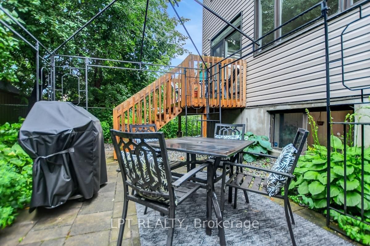 319 Glynn Avenue • Ottawa, ON photo 47