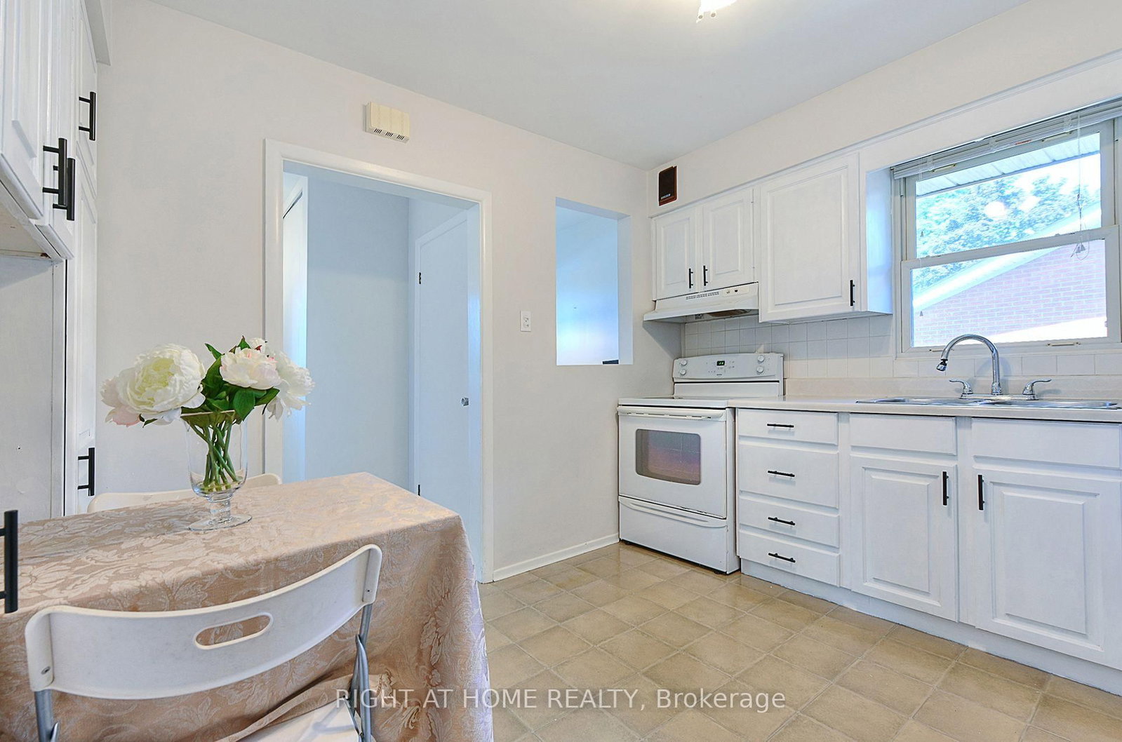 245 West 33rd Street • Hamilton, ON photo 9