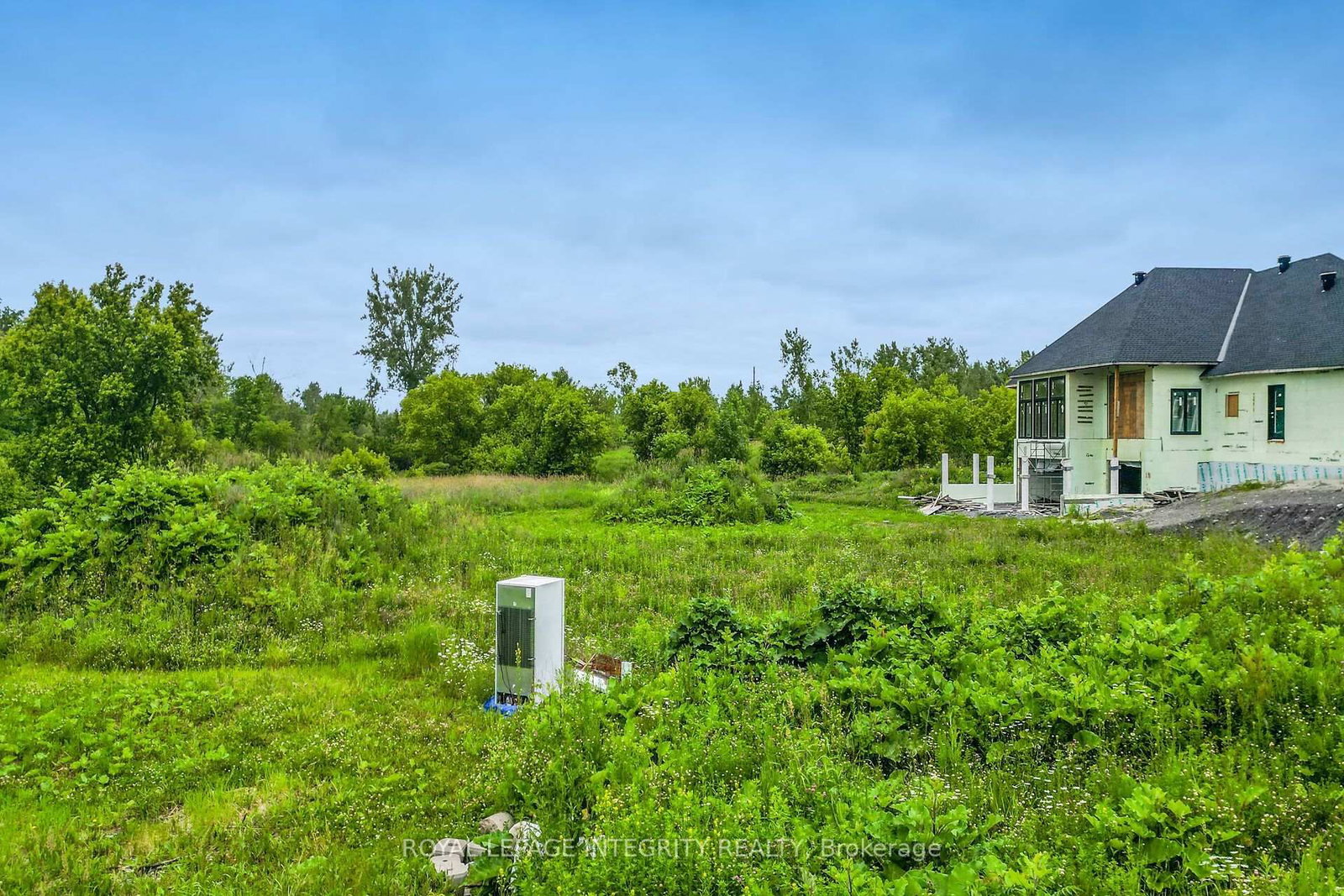 1695 Old Montreal Road • Ottawa, ON photo 16