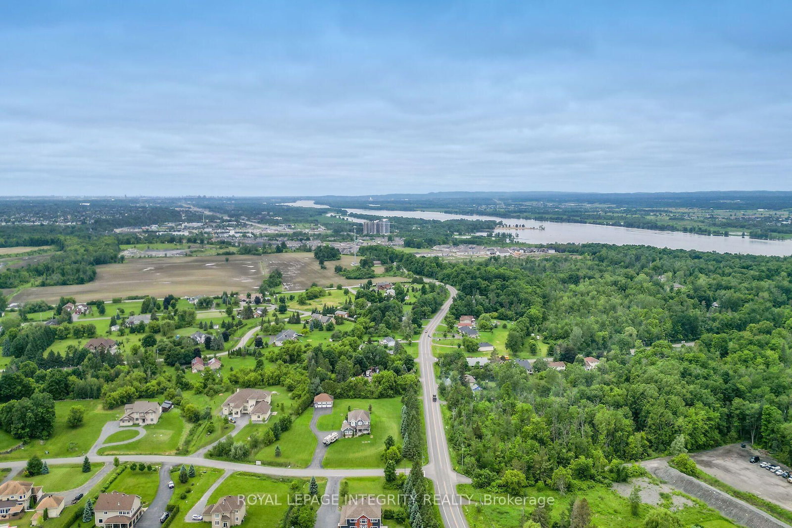 1695 Old Montreal Road • Ottawa, ON photo 20