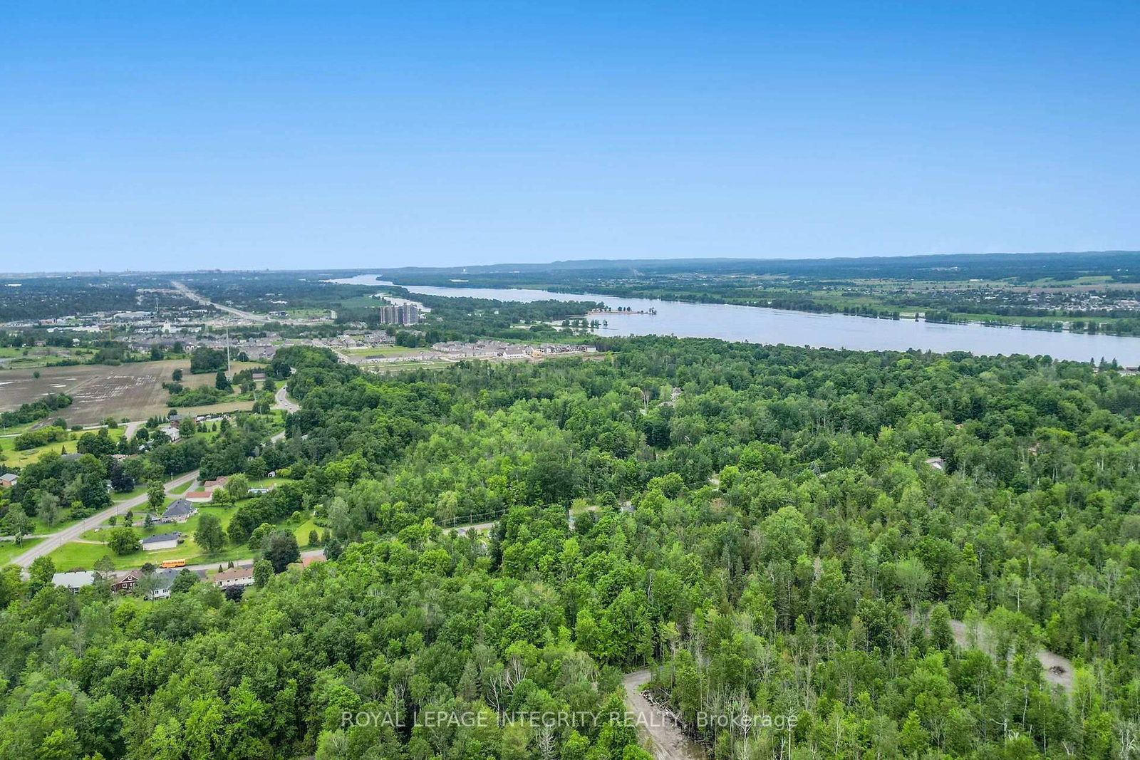 1695 Old Montreal Road • Ottawa, ON photo 22