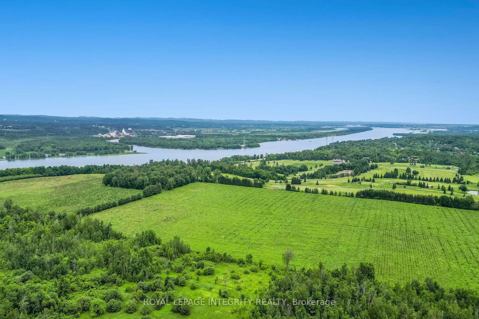 1695 Old Montreal Road • Ottawa, ON photo 23