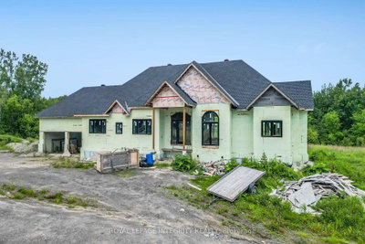 1695 Old Montreal Road • Ottawa, ON photo 3