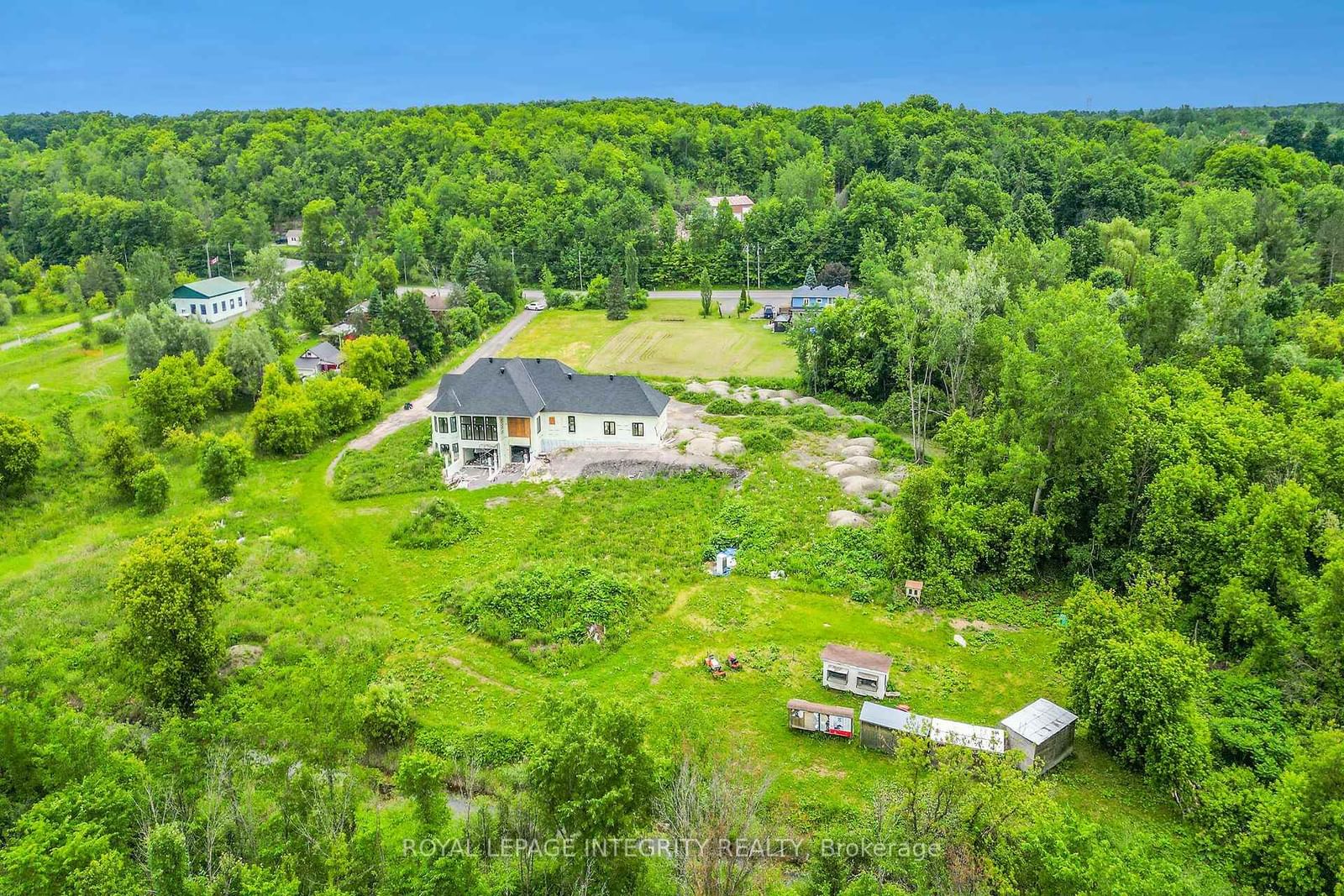 1695 Old Montreal Road • Ottawa, ON photo 35
