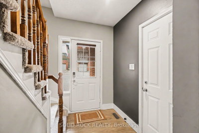5 Beckington Private • Ottawa, ON photo 5
