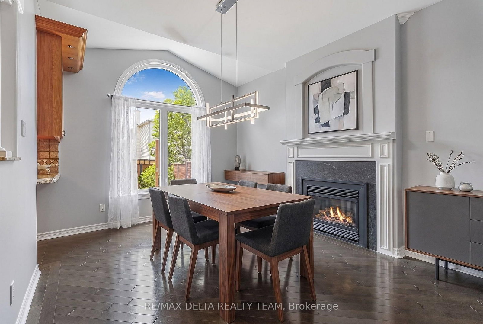 2040 Sunland Drive • Orleans, ON photo 4