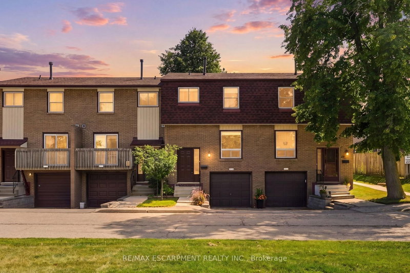 50 - 1115 Paramount Drive