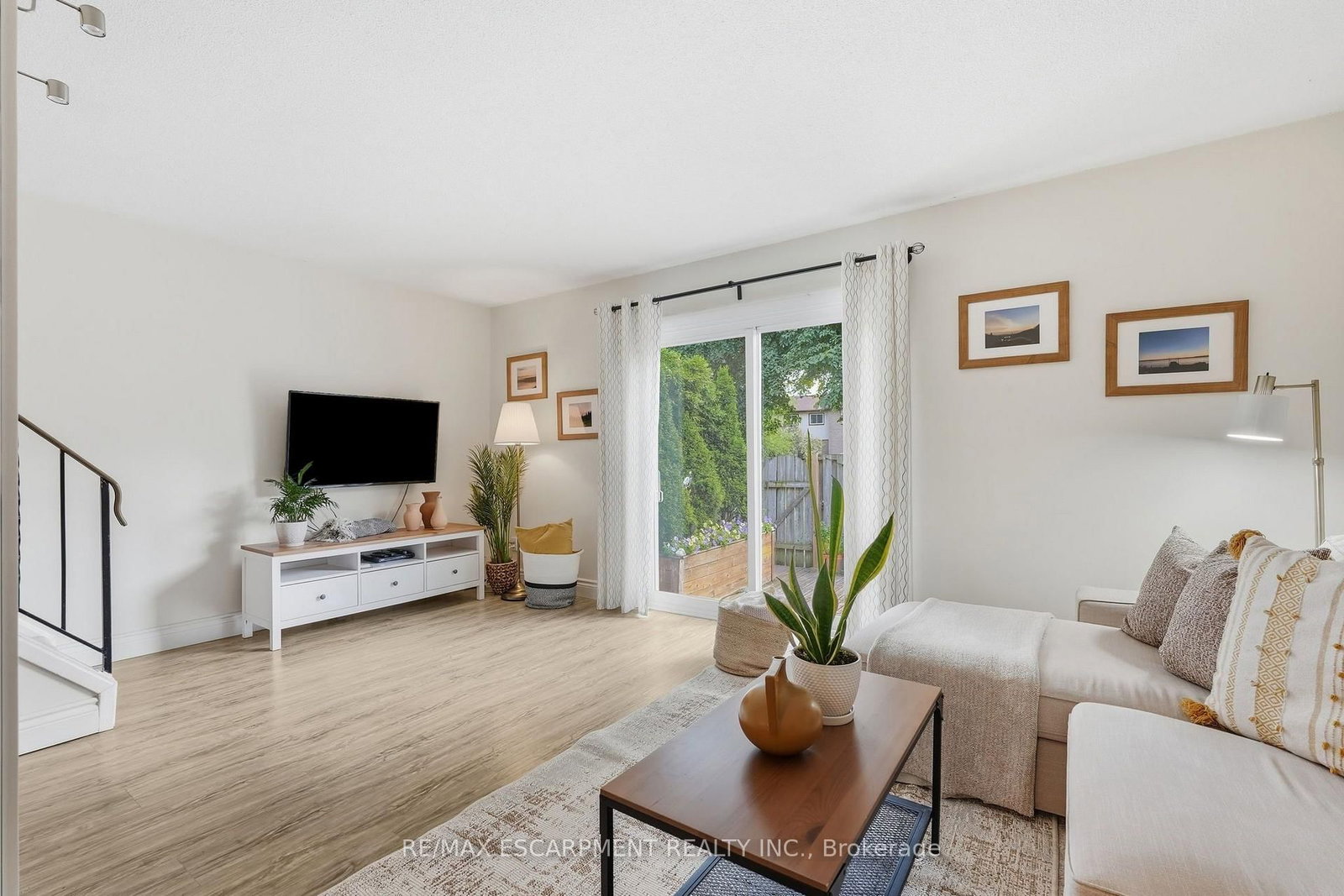 1115 Paramount Drive • #50 • Hamilton, ON photo 15
