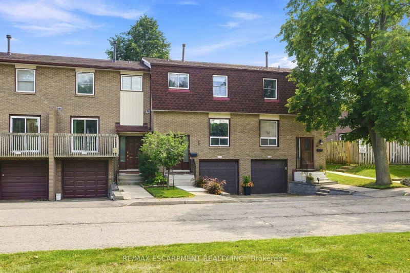 50 - 1115 Paramount Drive