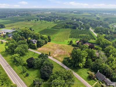 1611 Lakeshore Road • Niagara-on-the-Lake, ON photo 4