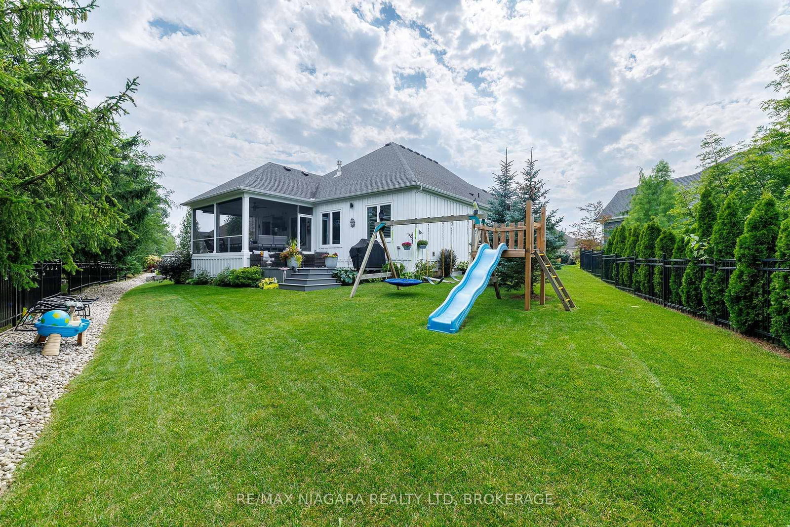 36 Derbyshire Drive • Fort Erie, ON photo 23