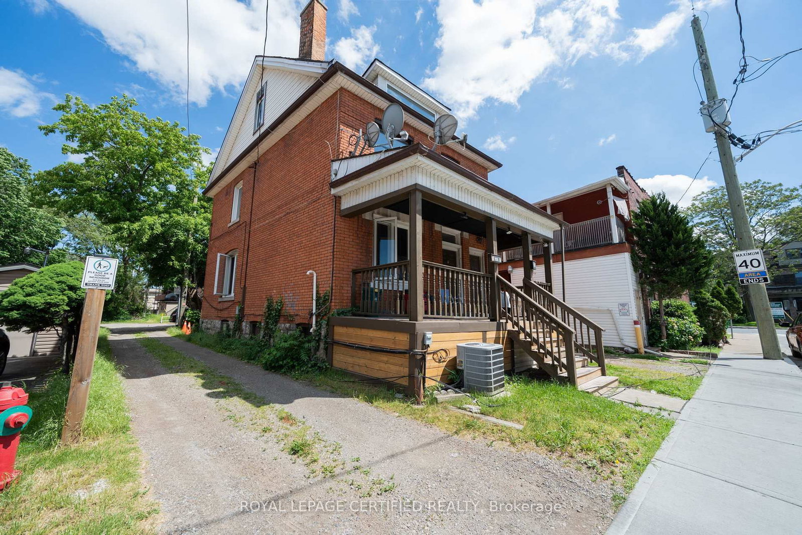 10 Fairleigh Avenue N • Hamilton, ON photo 38