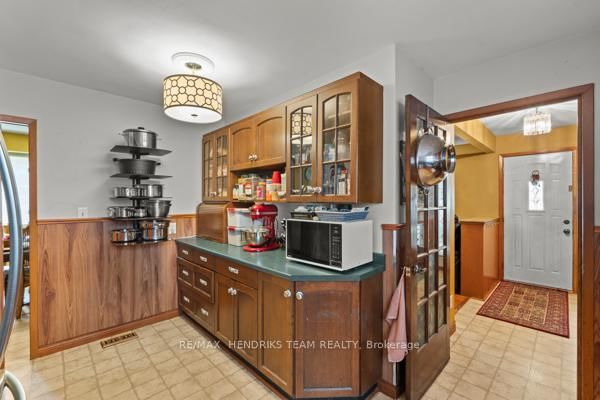 33 Meadowbrook Crescent • St. Catharines, ON photo 12