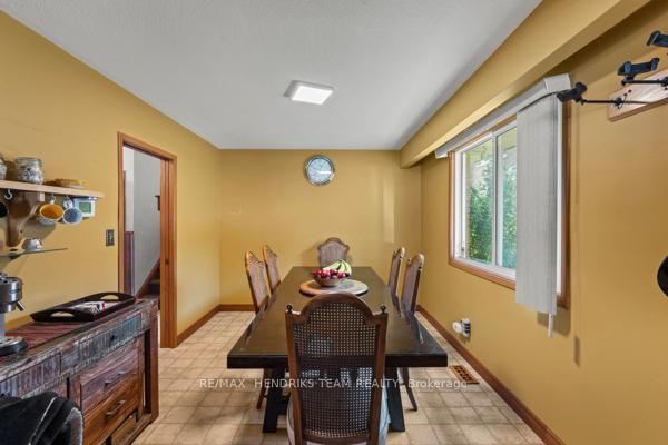 33 Meadowbrook Crescent • St. Catharines, ON photo 13
