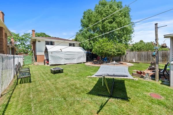 33 Meadowbrook Crescent • St. Catharines, ON photo 38