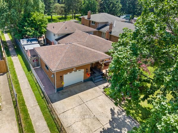33 Meadowbrook Crescent • St. Catharines, ON photo 42