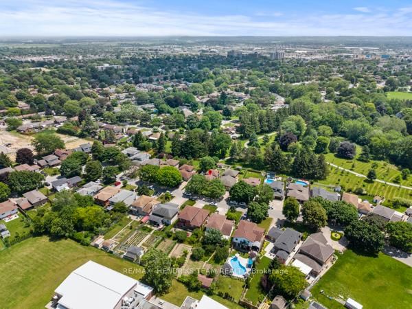 33 Meadowbrook Crescent • St. Catharines, ON photo 45