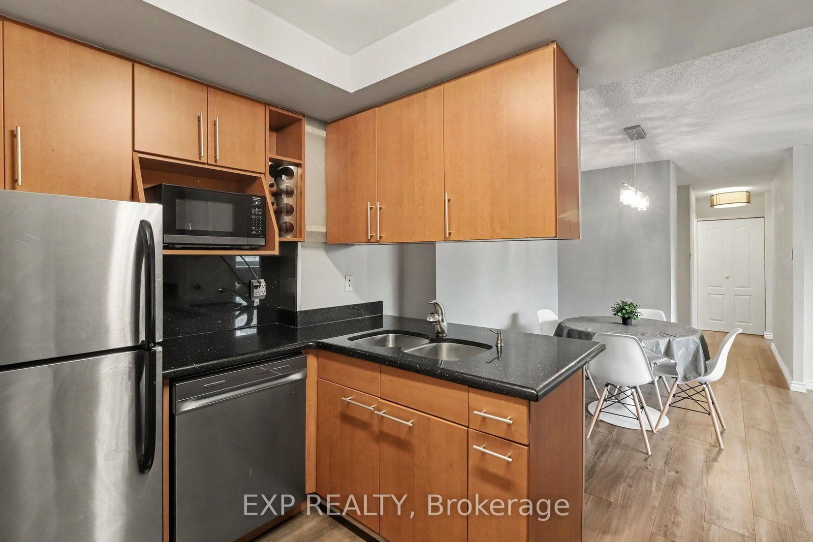 500 Laurier Avenue W • #204 • Ottawa, ON photo 22