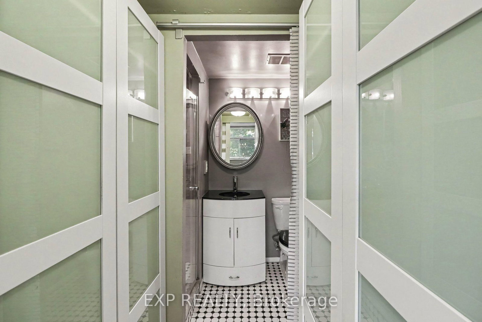500 Laurier Avenue W • #204 • Ottawa, ON photo 31