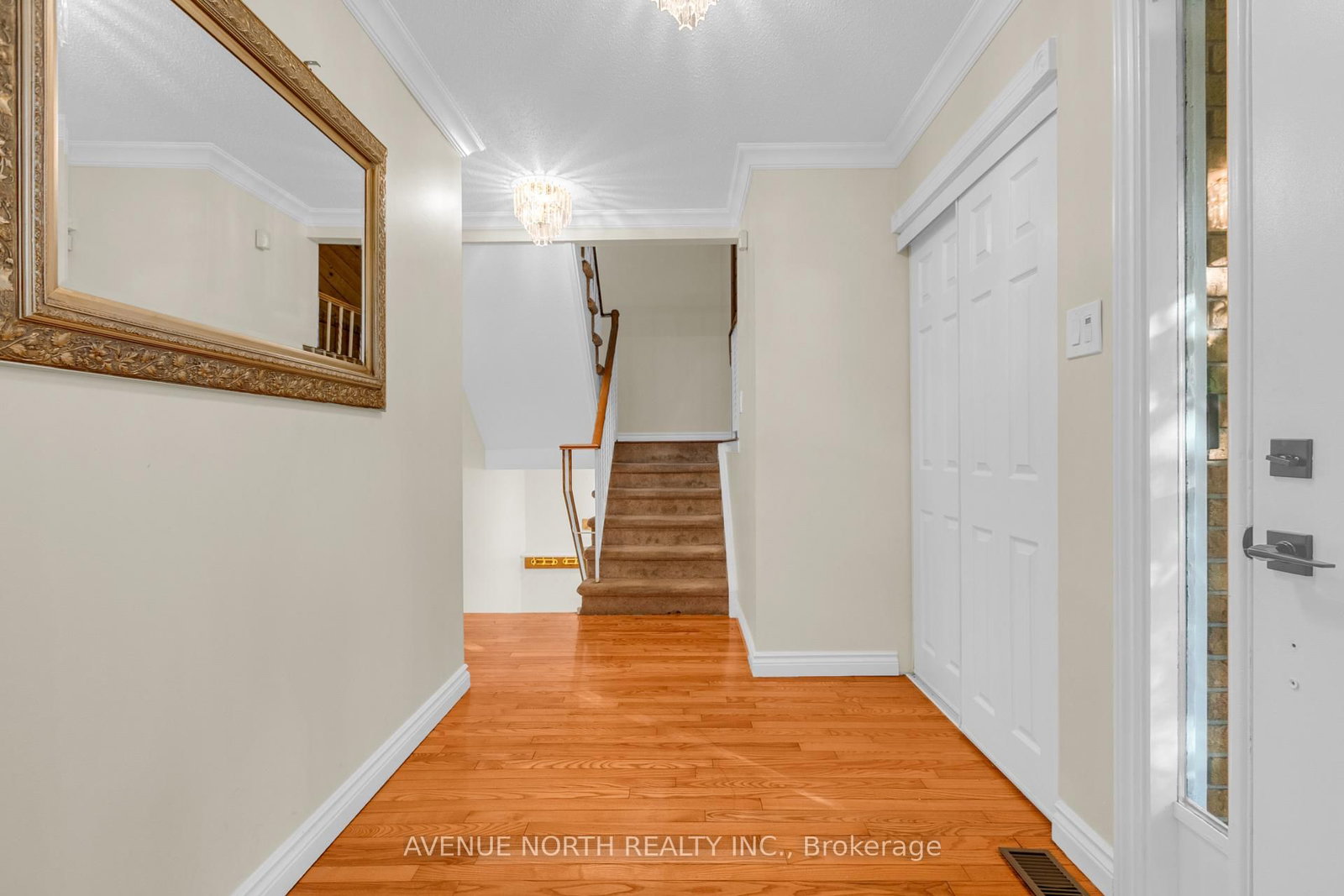 23 Bluegrass Drive • Ottawa, ON photo 10