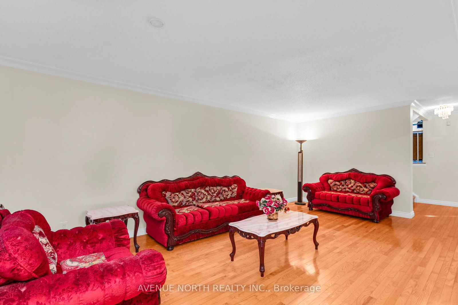 23 Bluegrass Drive • Ottawa, ON photo 13
