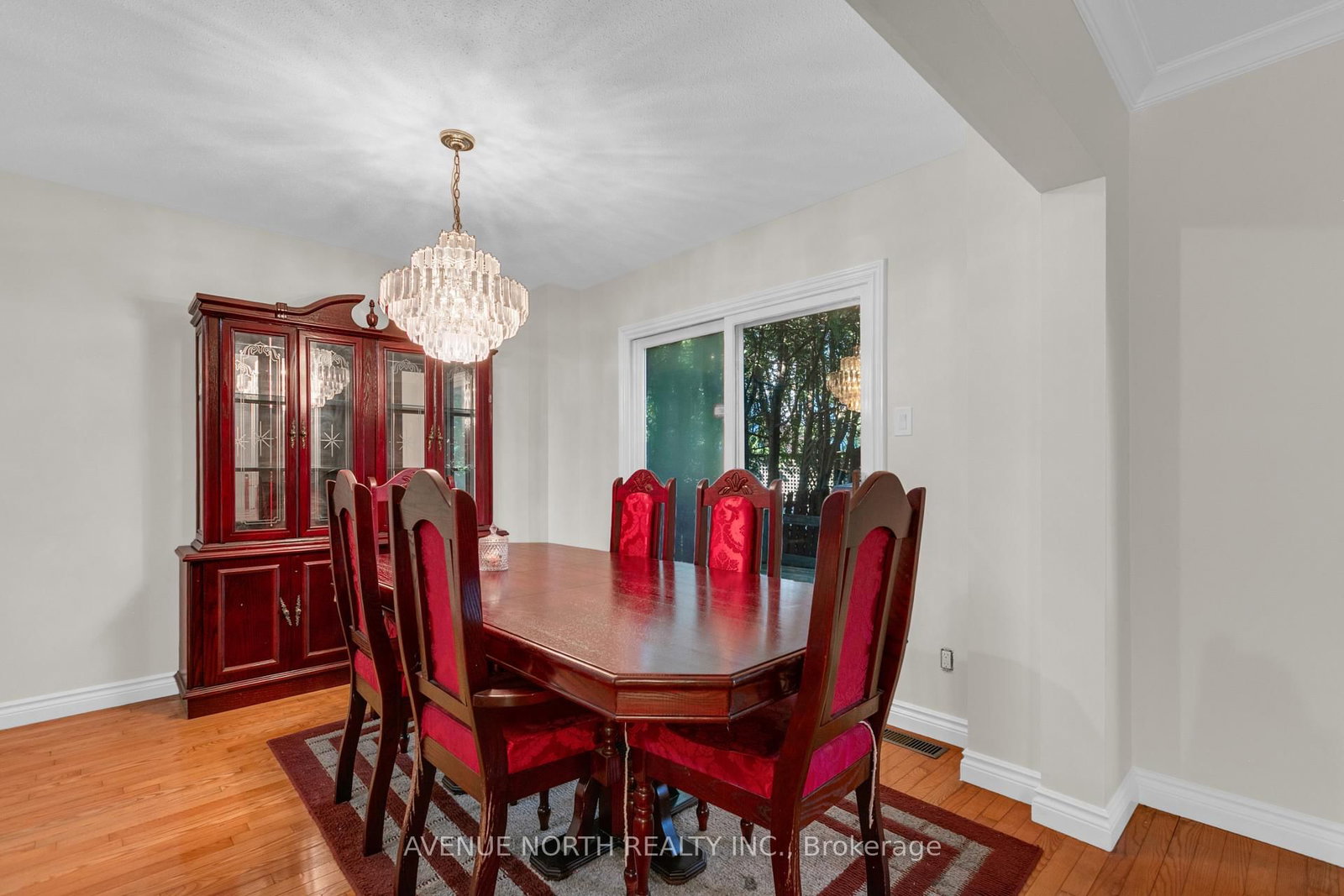 23 Bluegrass Drive • Ottawa, ON photo 15