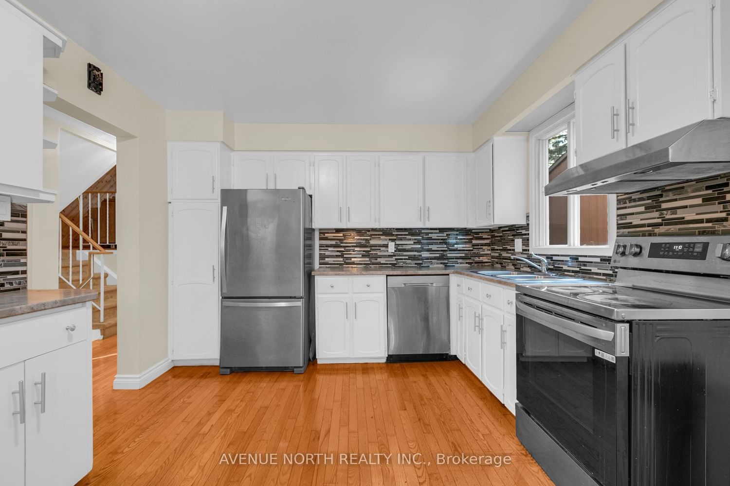 23 Bluegrass Drive • Ottawa, ON photo 18