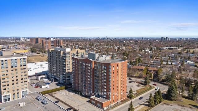 909 - 120 Grant Carman Drive