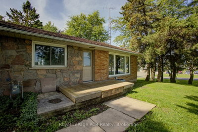 441 Smith Street • Wellington North, ON photo 3
