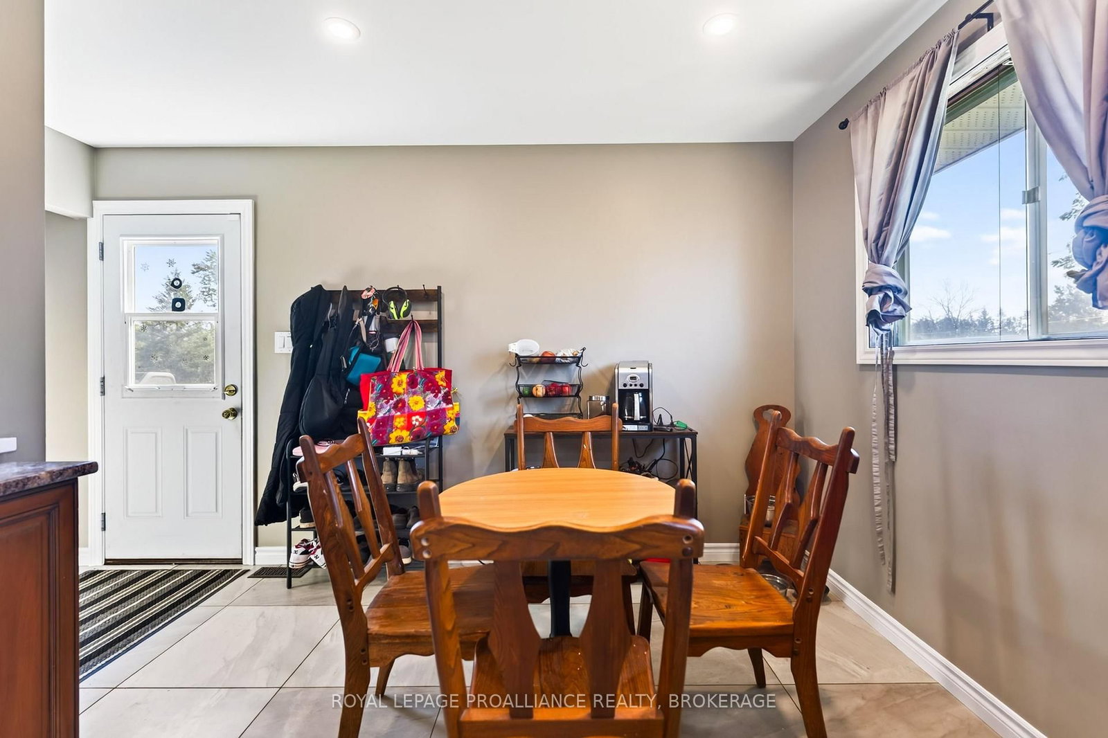 3670 Smith Road • Kingston, ON photo 16