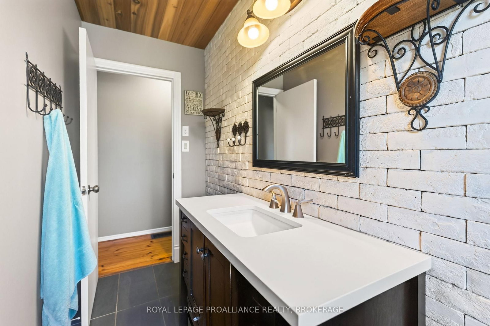 3670 Smith Road • Kingston, ON photo 27