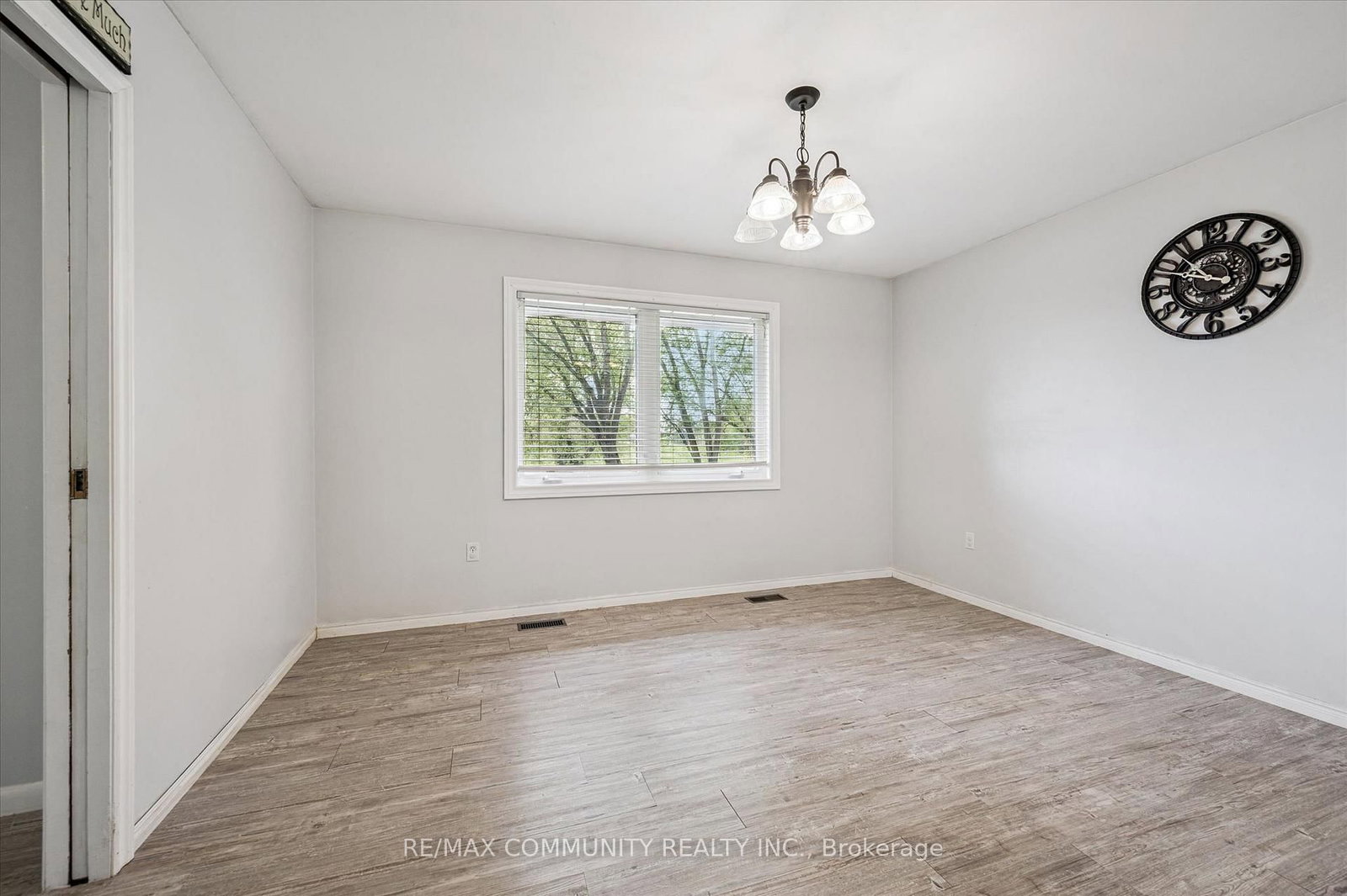 2063 George Street • Howick, ON photo 14