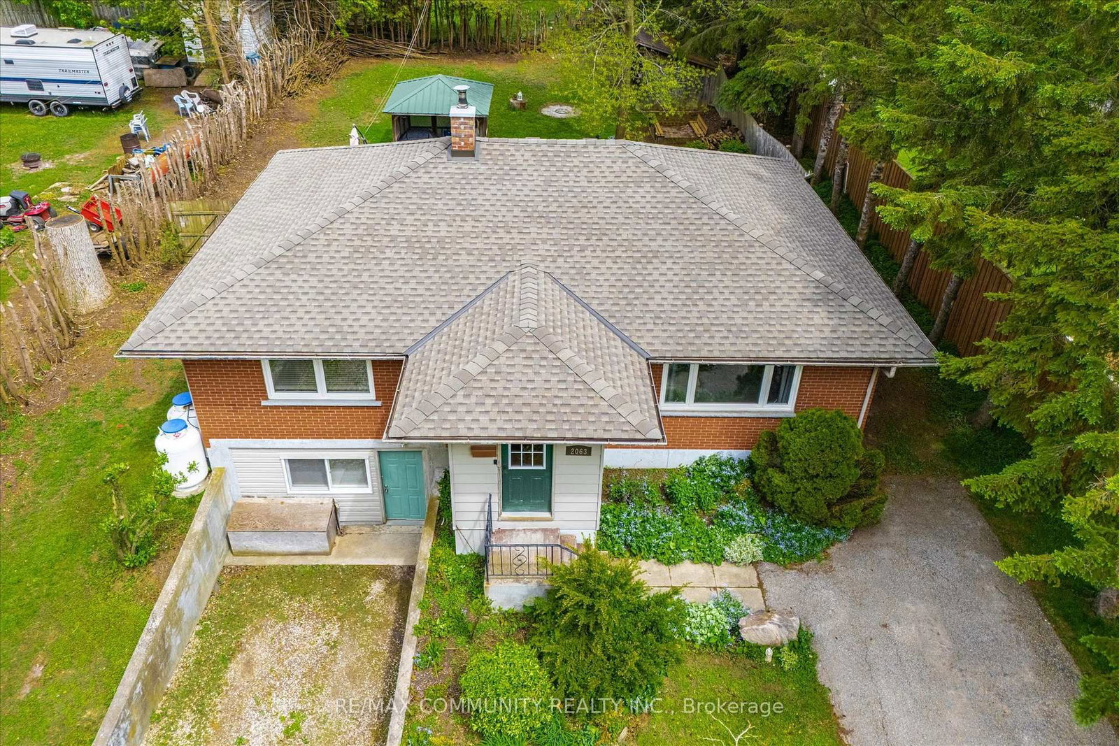 2063 George Street • Howick, ON photo 38