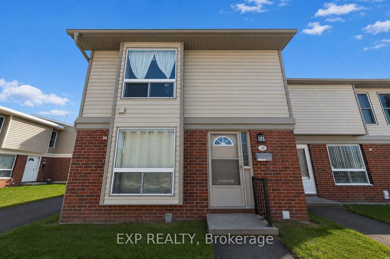 38 - 820 CAHILL Drive W