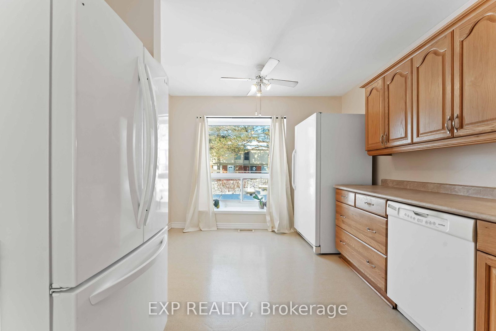820 CAHILL Drive W • #38 • Ottawa, ON photo 10