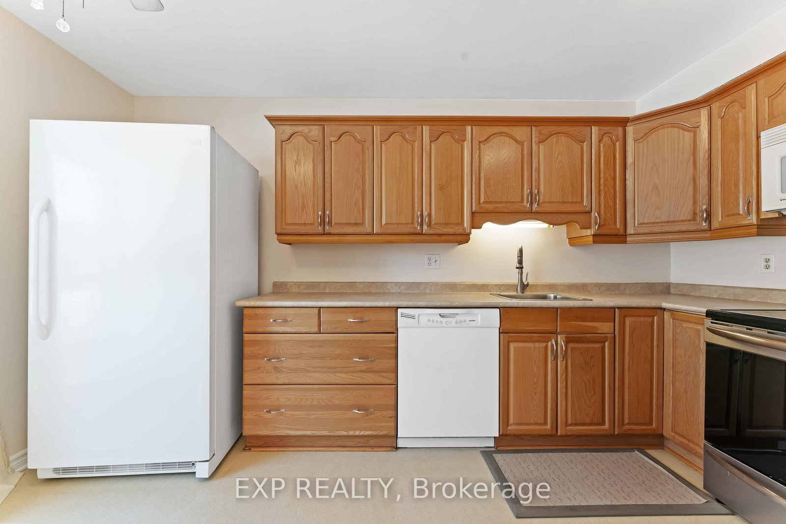820 CAHILL Drive W • #38 • Ottawa, ON photo 14