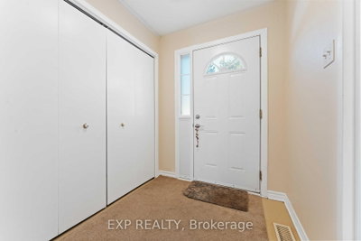 820 CAHILL Drive W • #38 • Ottawa, ON photo 3
