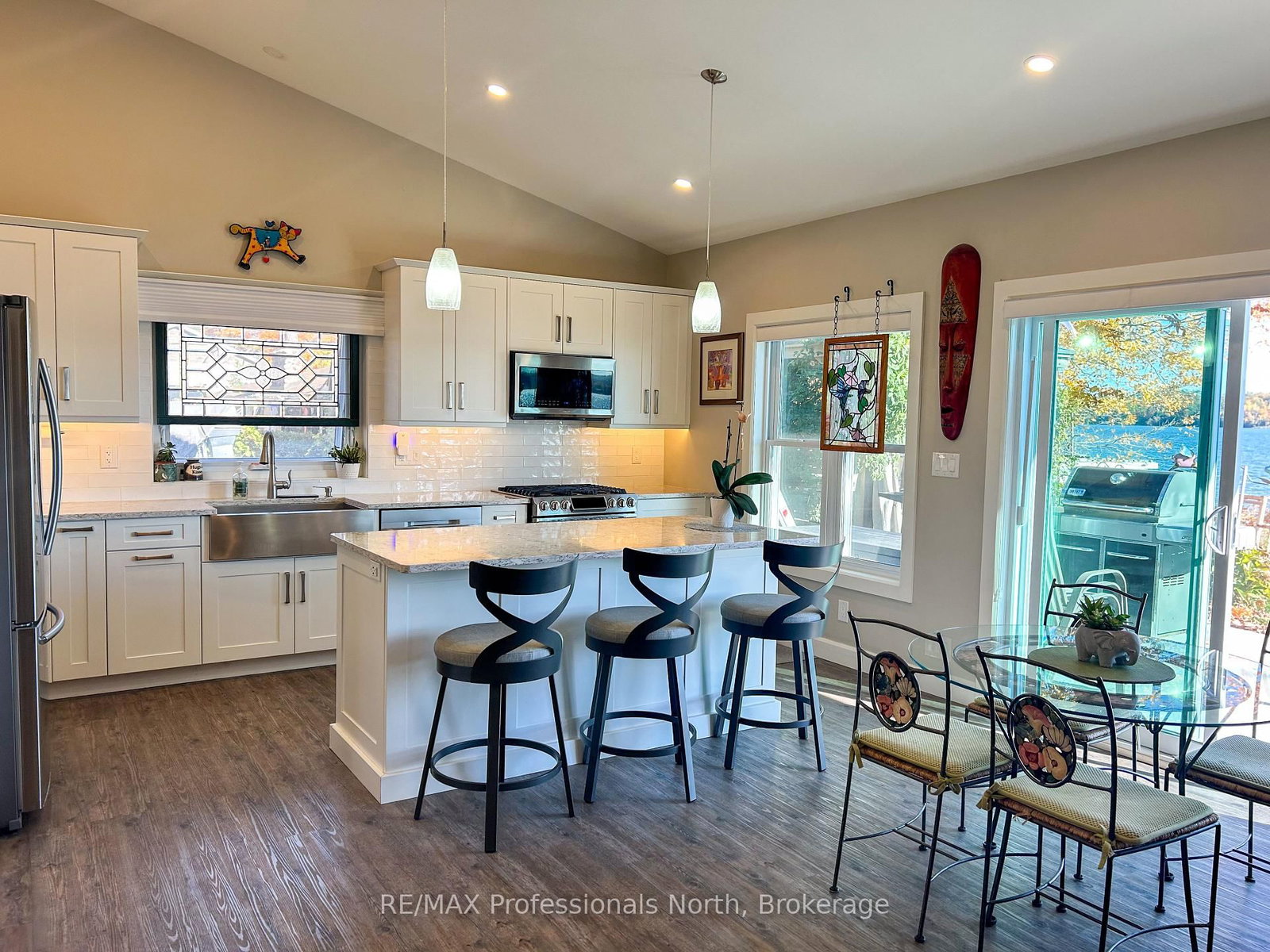 563 Dalhaven Road • Selwyn, ON photo 12