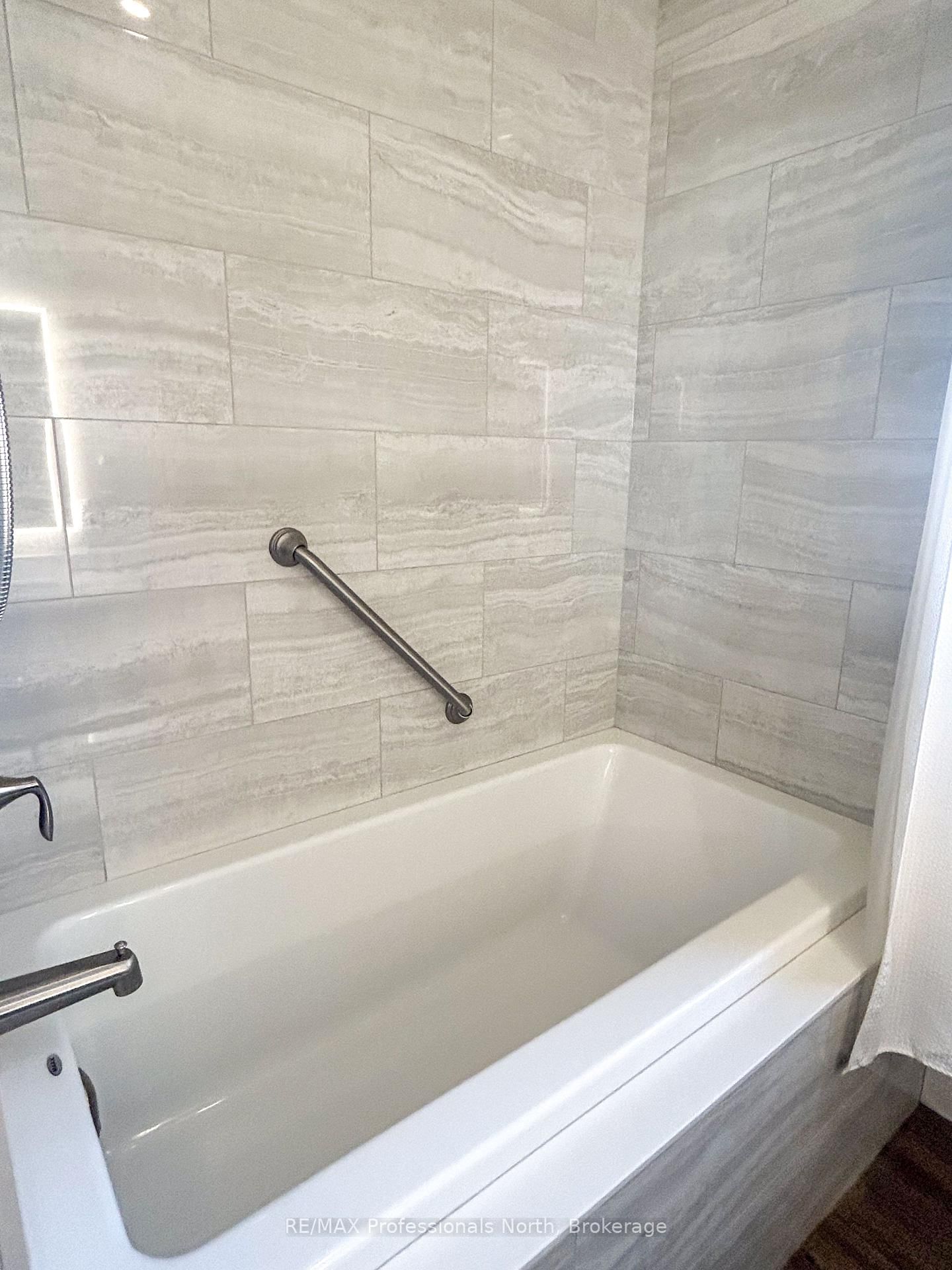 563 Dalhaven Road • Selwyn, ON photo 25