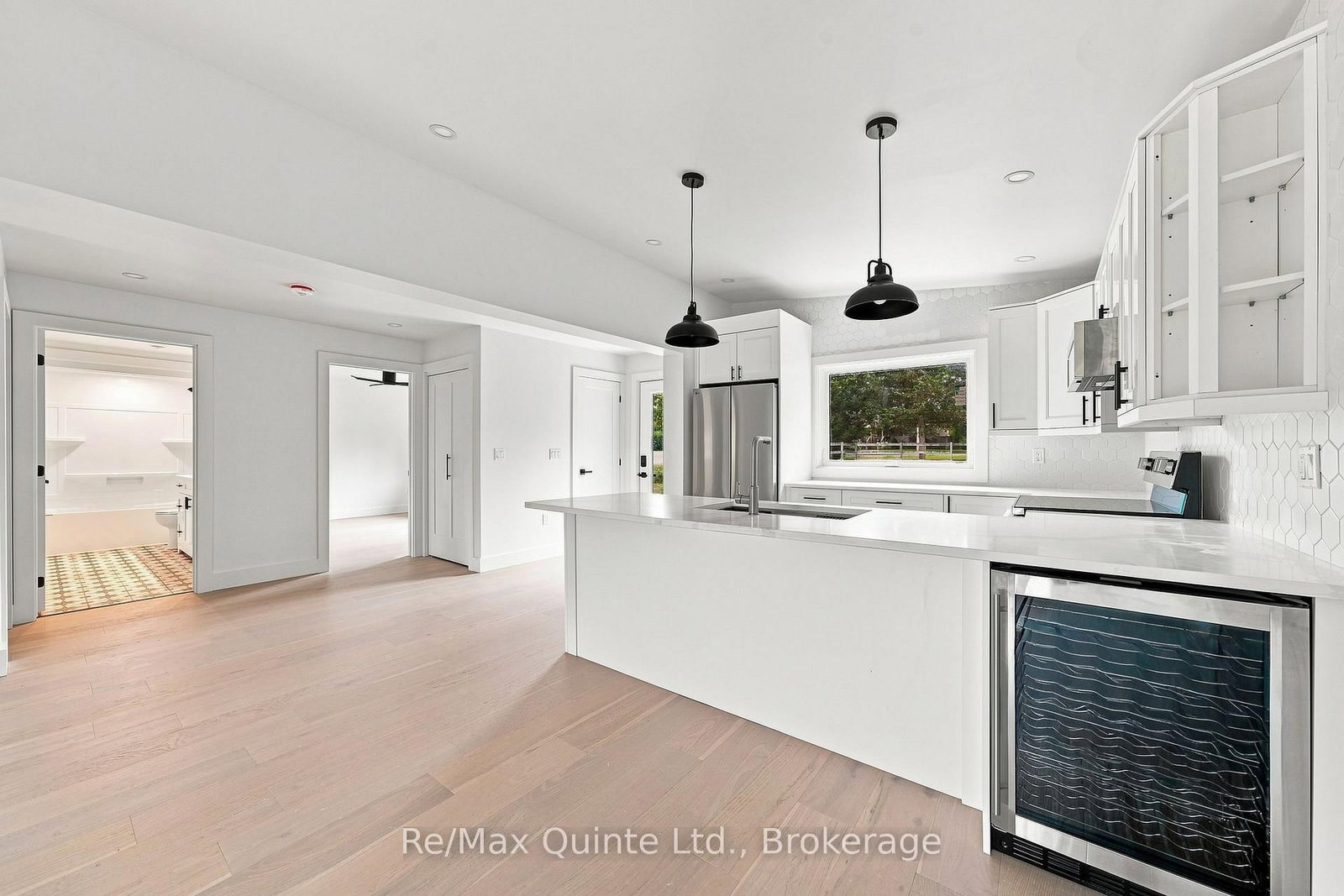 417 County Road 28 • Prince Edward County, ON photo 13