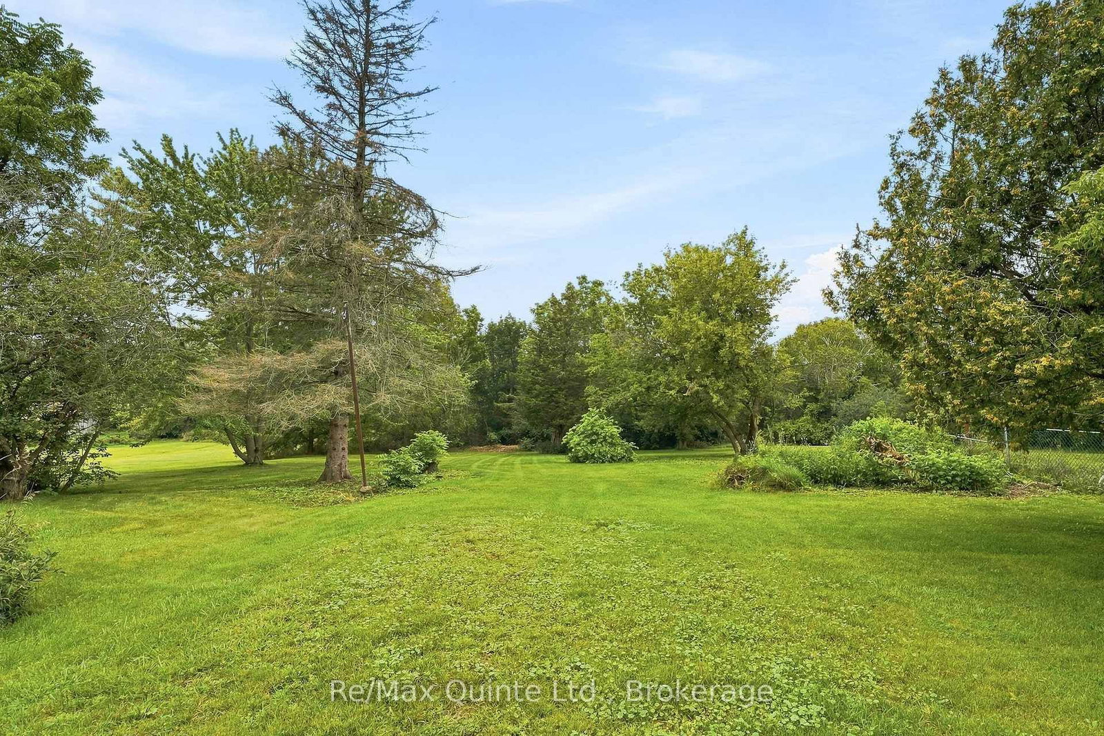 417 County Road 28 • Prince Edward County, ON photo 32