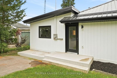 417 County Road 28 • Prince Edward County, ON photo 4