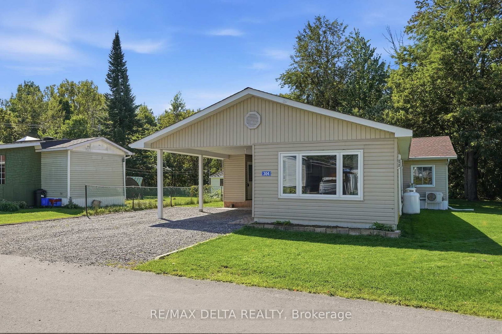 8250 County Road 17 Road • #304 • Clarence-Rockland, ON photo 29