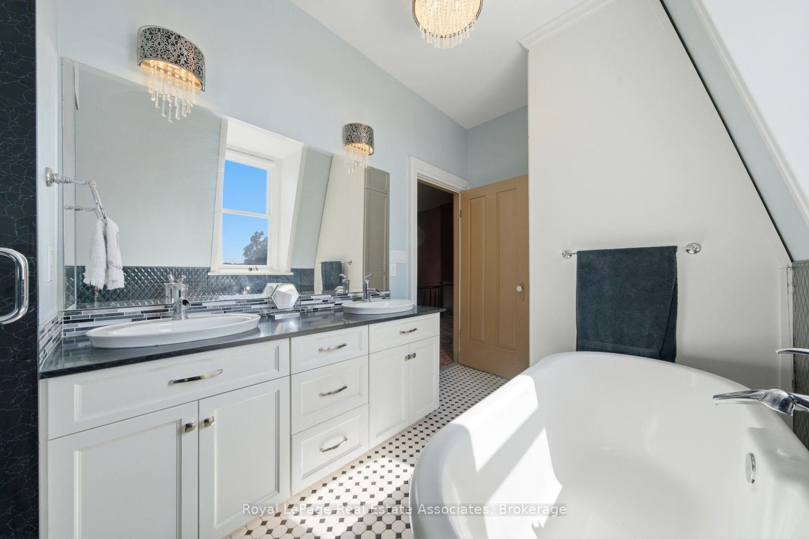 398 Canboro Road • Pelham, ON photo 30