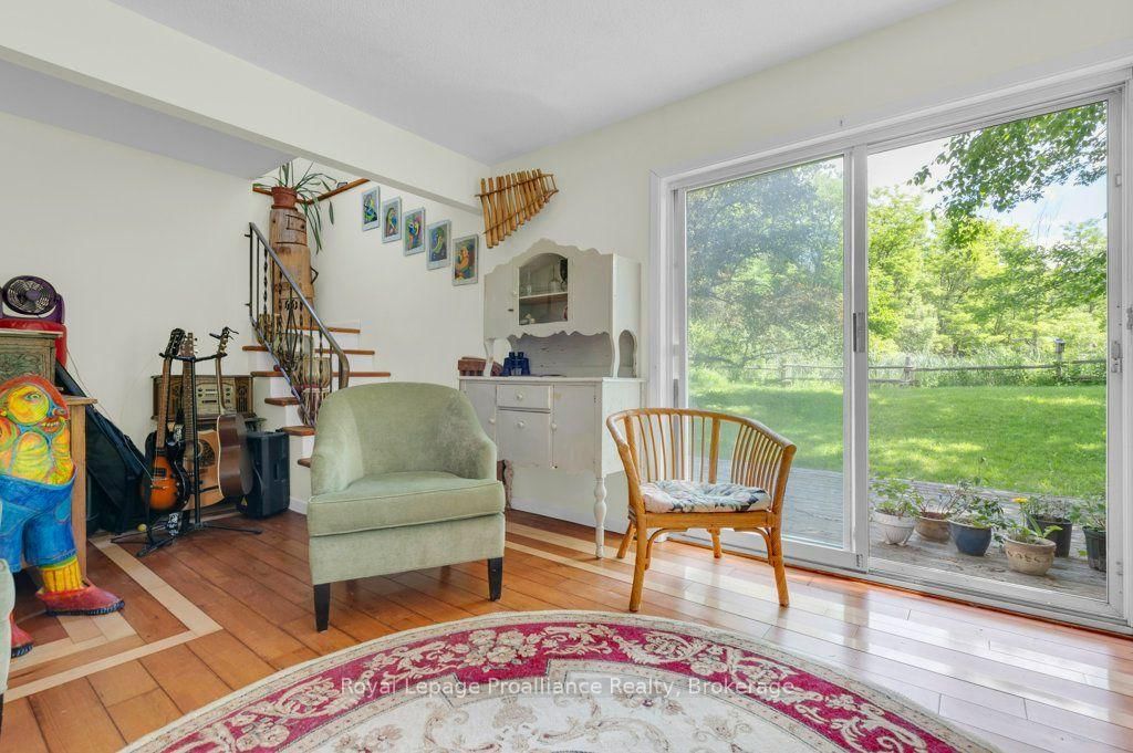2014 Foxboro-Stirling Road • Stirling, ON photo 17